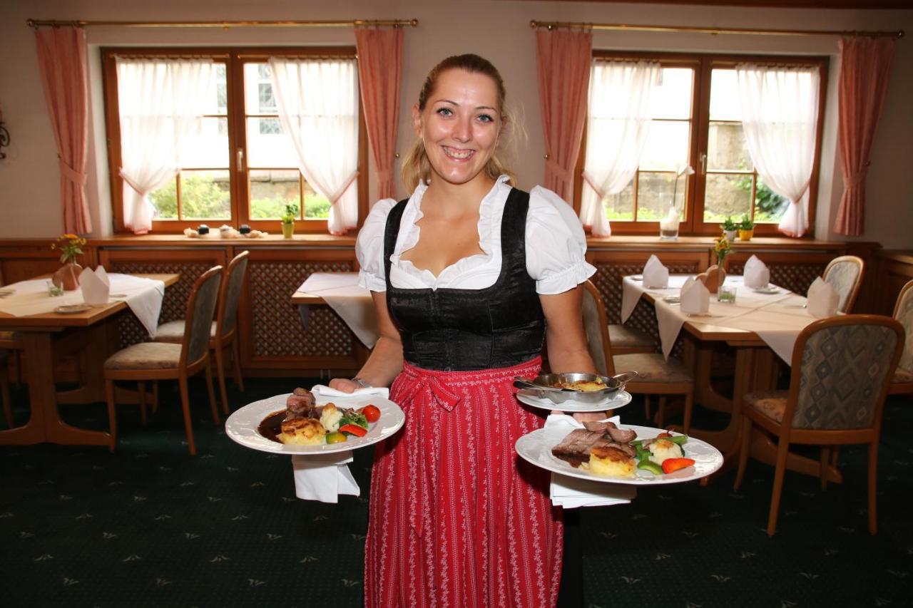 ברגהאופטן Hotel-Restaurant Hirsch מראה חיצוני תמונה