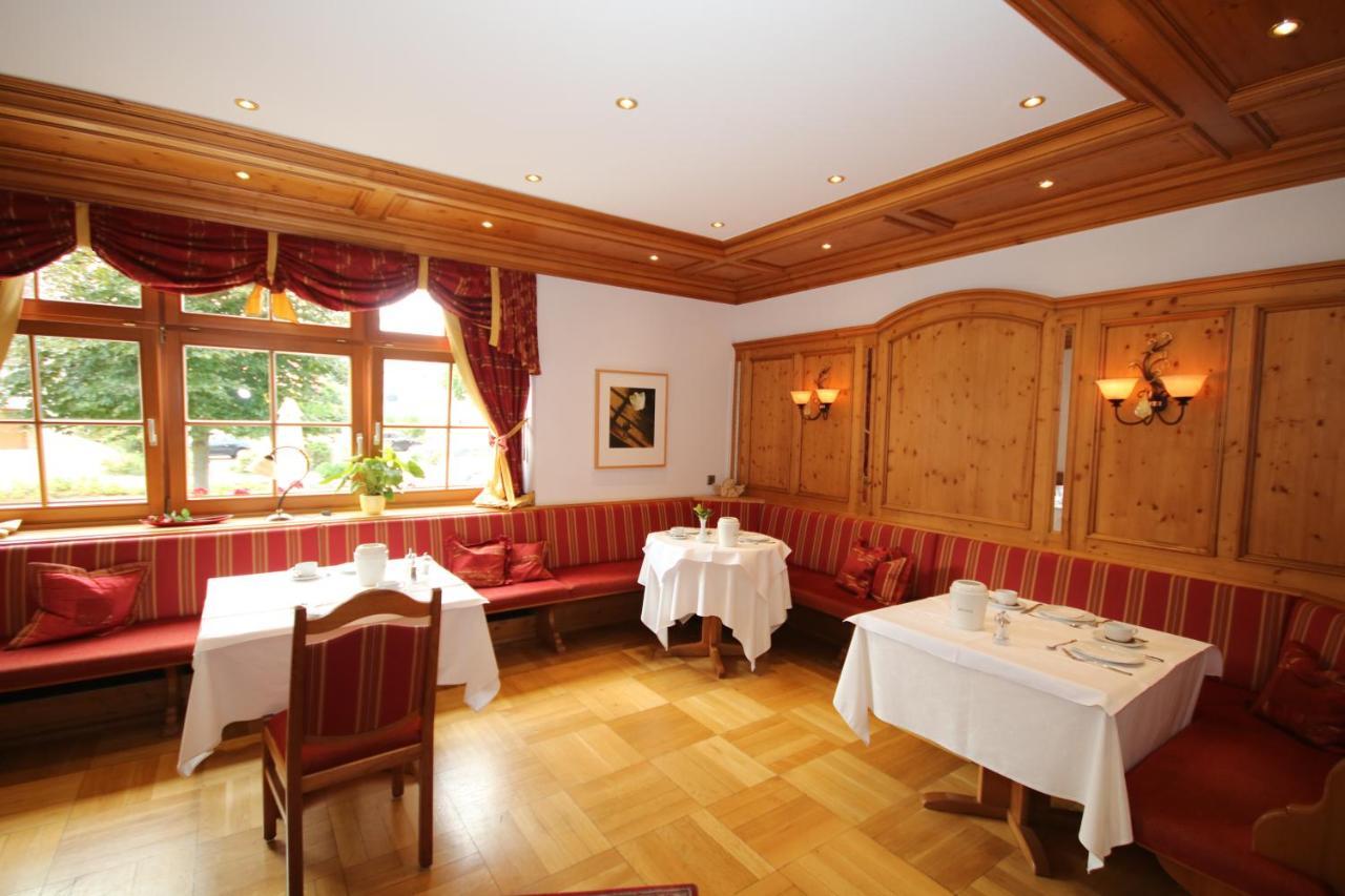 ברגהאופטן Hotel-Restaurant Hirsch מראה חיצוני תמונה